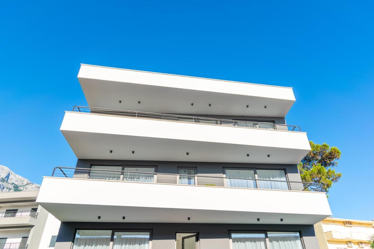 Apartmani Pino Baška Voda Kültér fotó