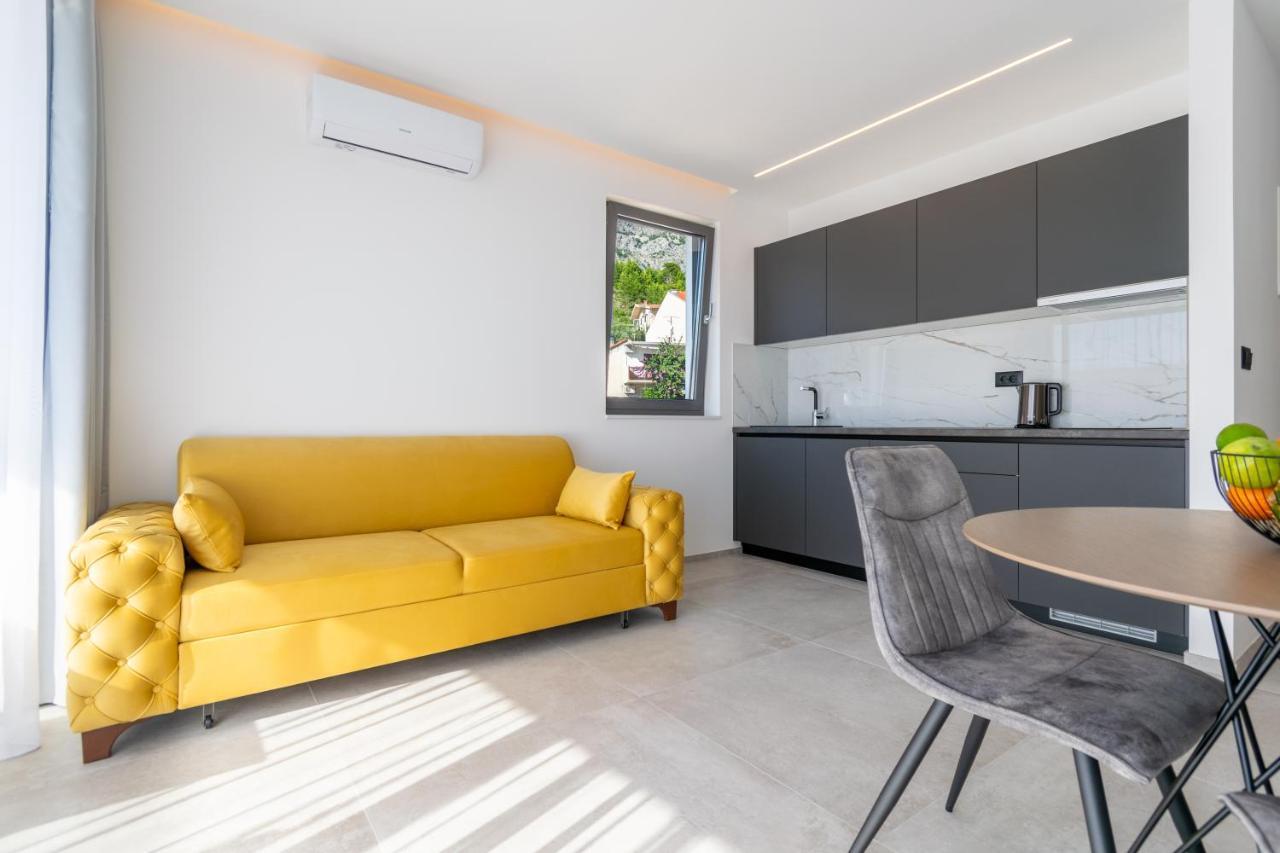 Apartmani Pino Baška Voda Kültér fotó