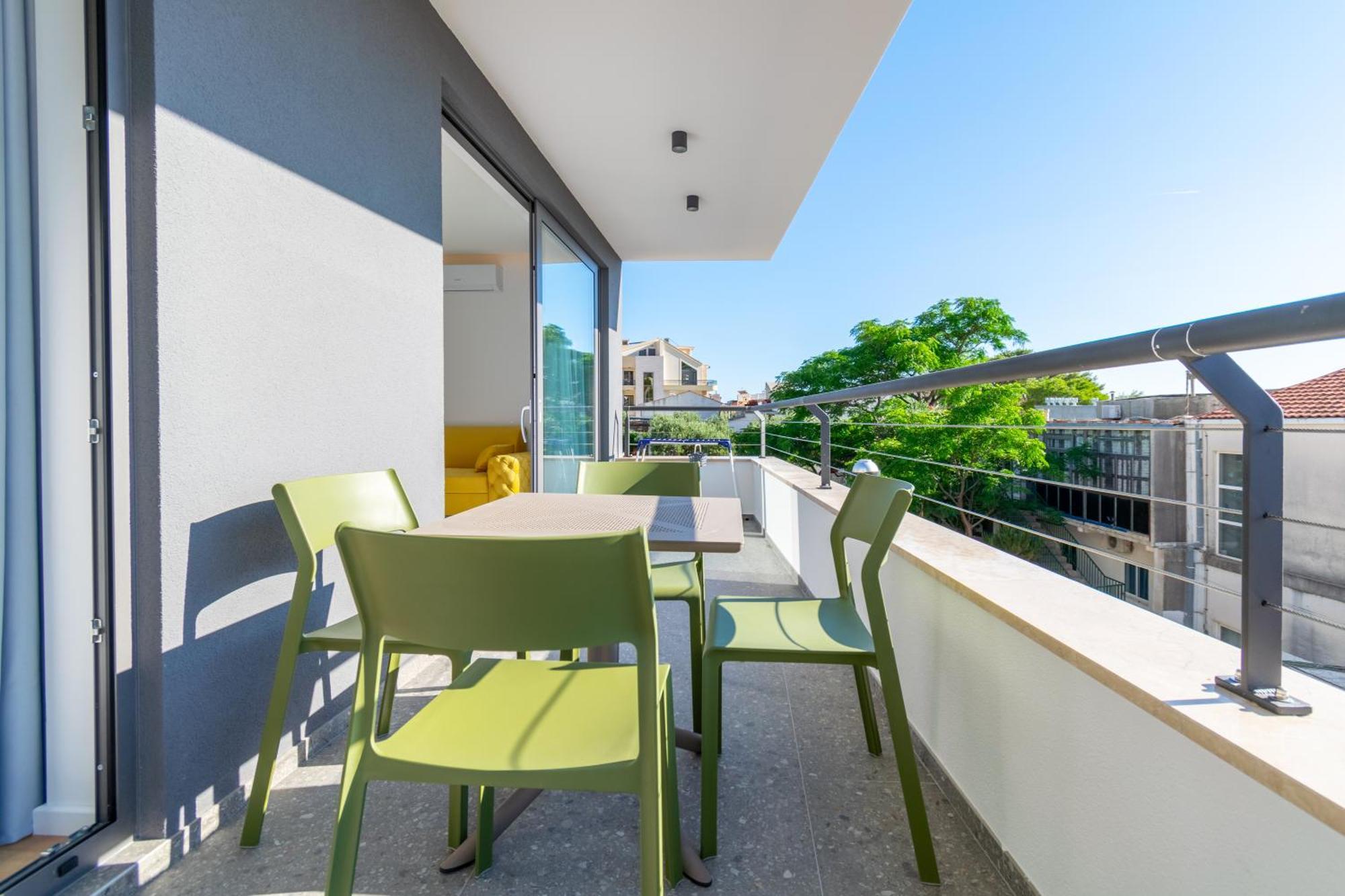 Apartmani Pino Baška Voda Kültér fotó