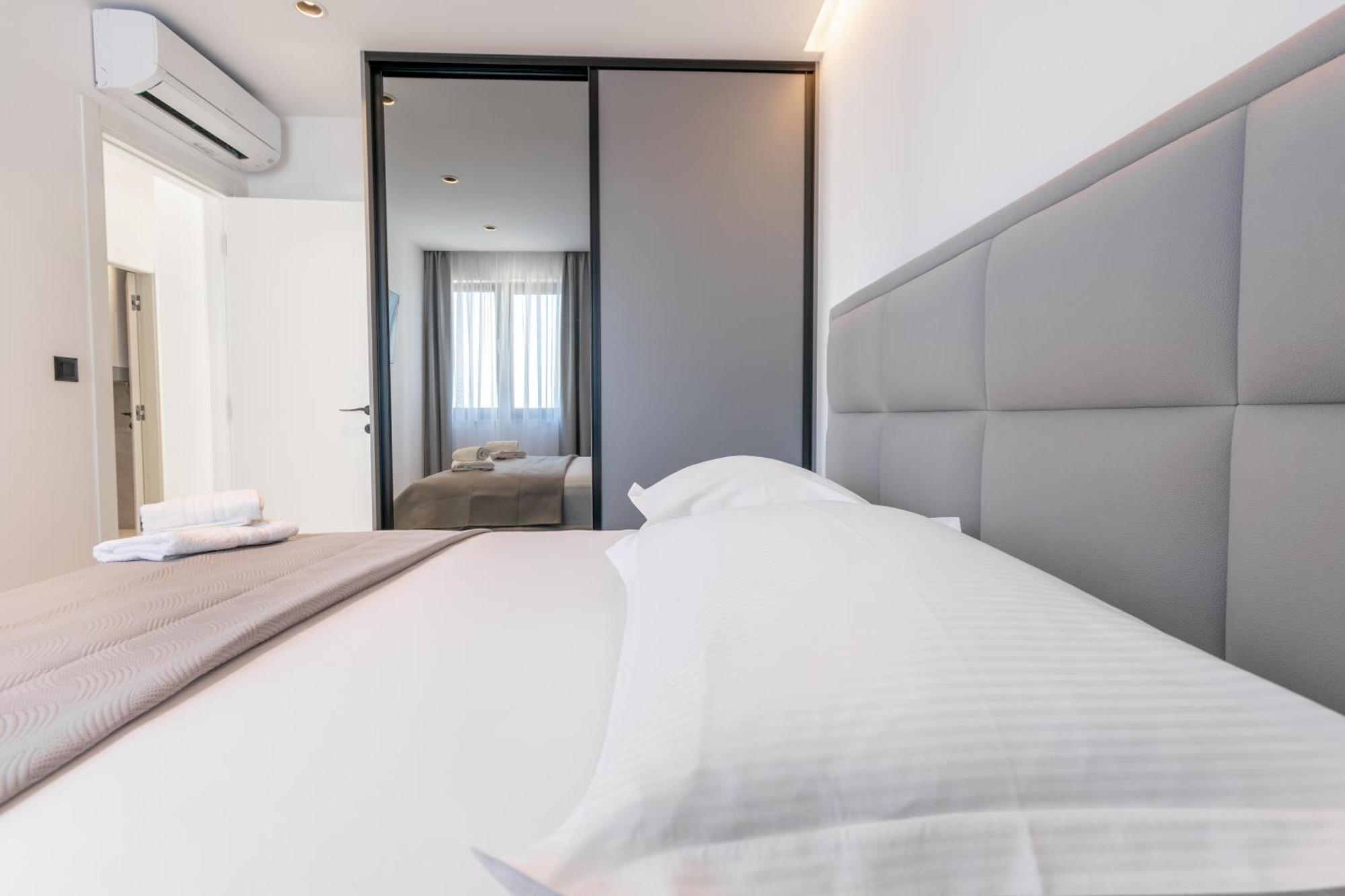 Apartmani Pino Baška Voda Kültér fotó
